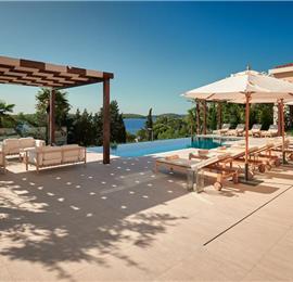 5 bedroom villa with infinity pool and sea views Hvar Town, sleeps 10